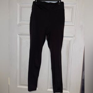 Women’s black pop fit leggings, size medium